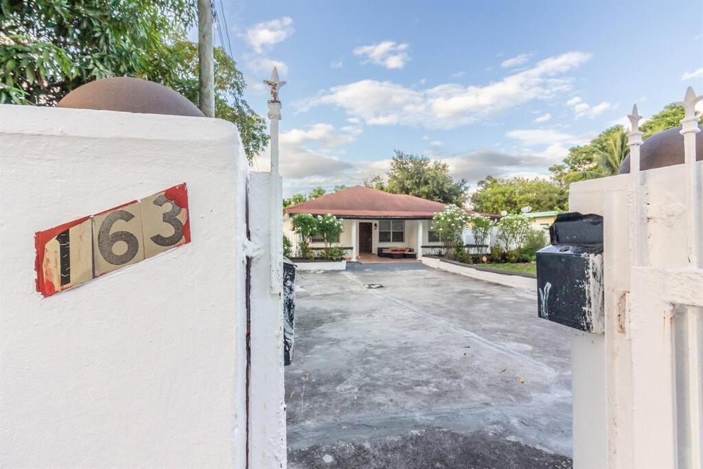 Bright & Cozy Duplex ~ Near South Beach & Wynwood! Miami Exterior photo